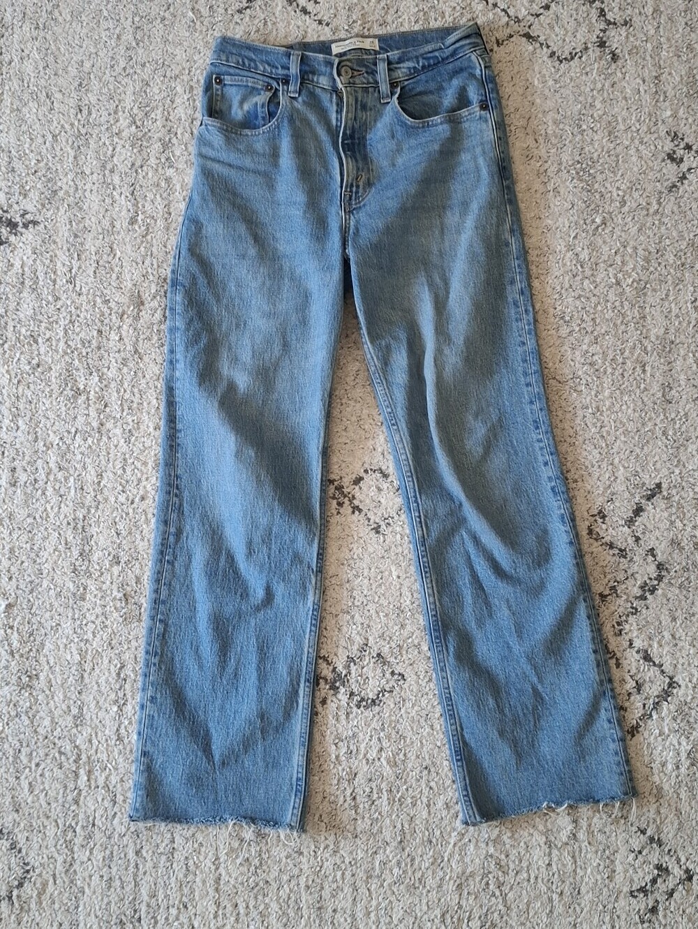 Abercrombie High-rise 90s Relaxed Jean